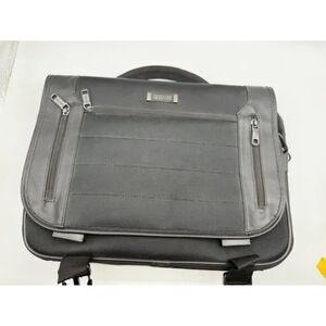 KENNETH COLE REACTION, BLACK MESSENGER/LAPTOP WORK BRIEFCASE BAG